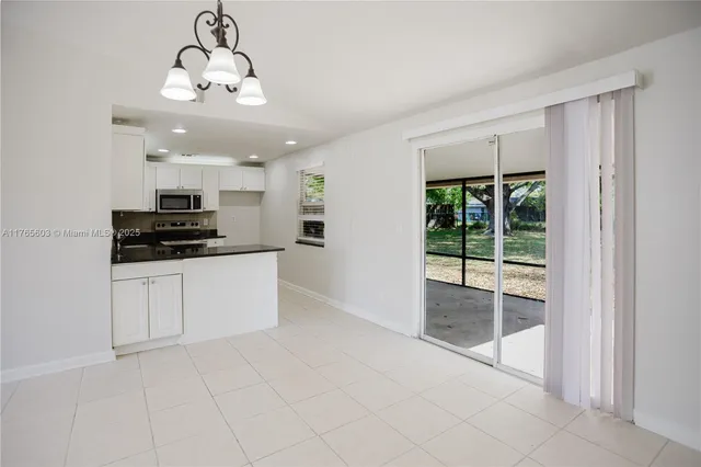 $317,500 | 332 Southwest Voltair Terrace, Port St. Lucie, FL 34984