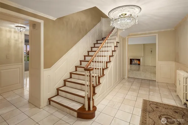 a view of entryway