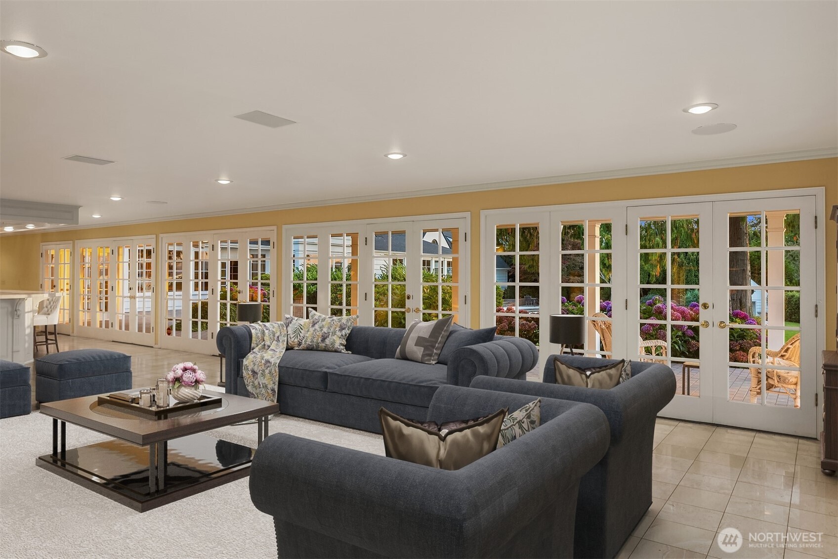 3727 Shore Avenue Everett, WA 98203 - Photo 28 of 40 a living room with furniture and a large window