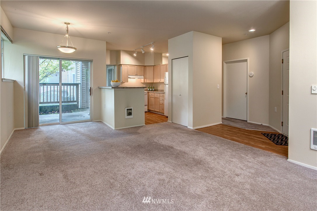3926 243rd Place Southeast, Unit H103 Bothell, WA 98021 - Photo 8 of 20