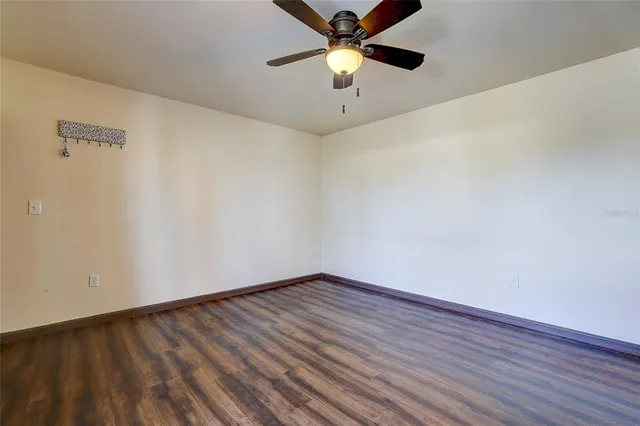 $160,000 | 2304 Ringling Boulevard, Unit 217, Sarasota, FL 34237