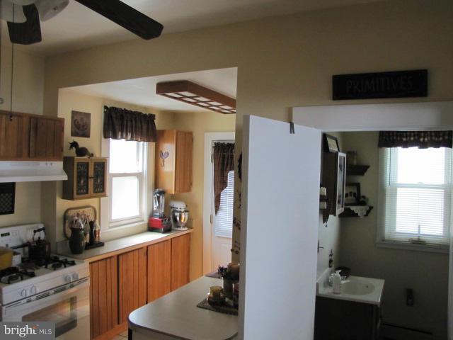 5206 Ritchie Highway Baltimore, MD 21225 - Photo 11 of 30 Kitchen