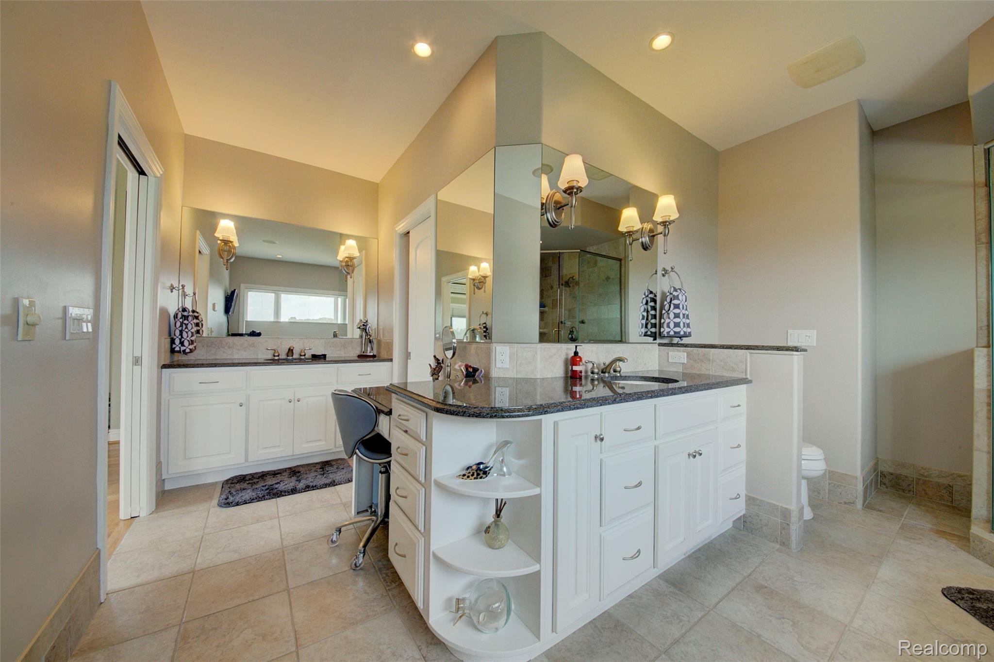 4385 Cedar Lake Road Howell, MI 48843 - Photo 39 of 92 930A5307_8_9.jpg