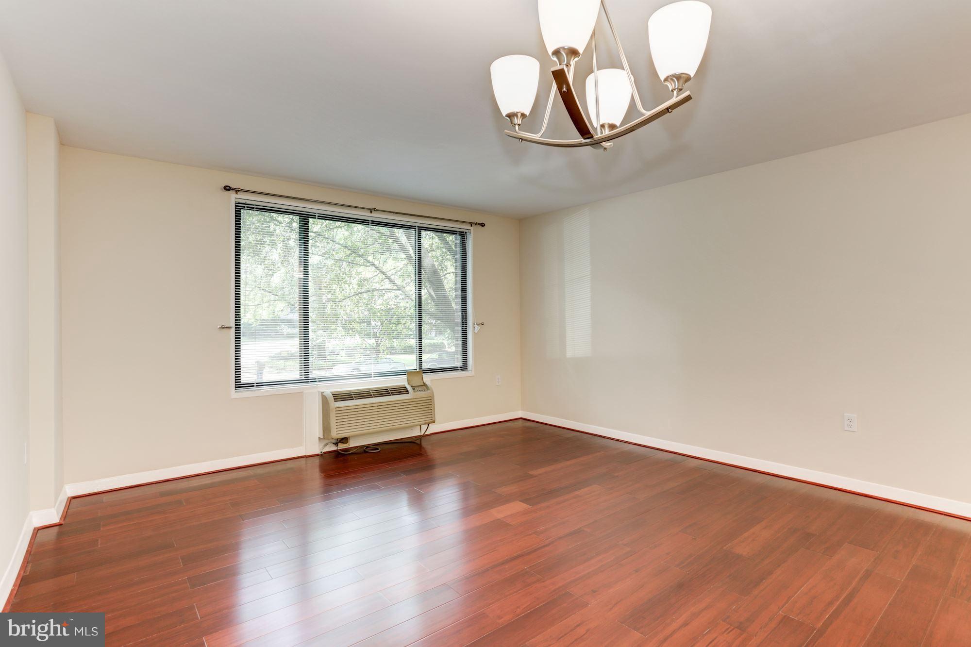 2501 Calvert Street Northwest, Unit 110 Washington, DC 20008 - Photo 16 of 28 View to LR/DR