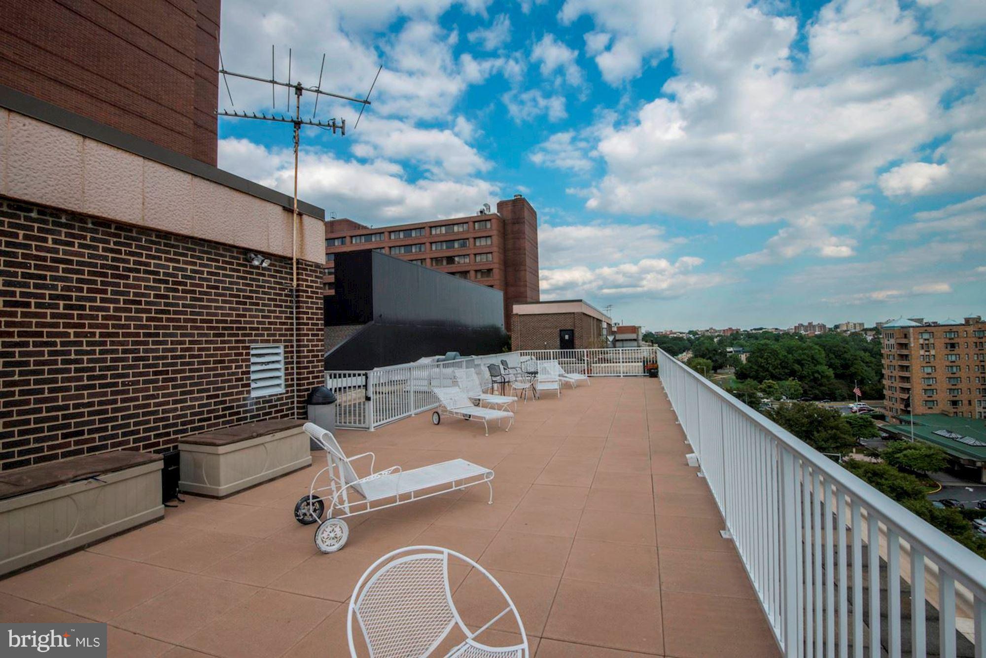 2501 Calvert Street Northwest, Unit 110 Washington, DC 20008 - Photo 27 of 28 View from Rooftop