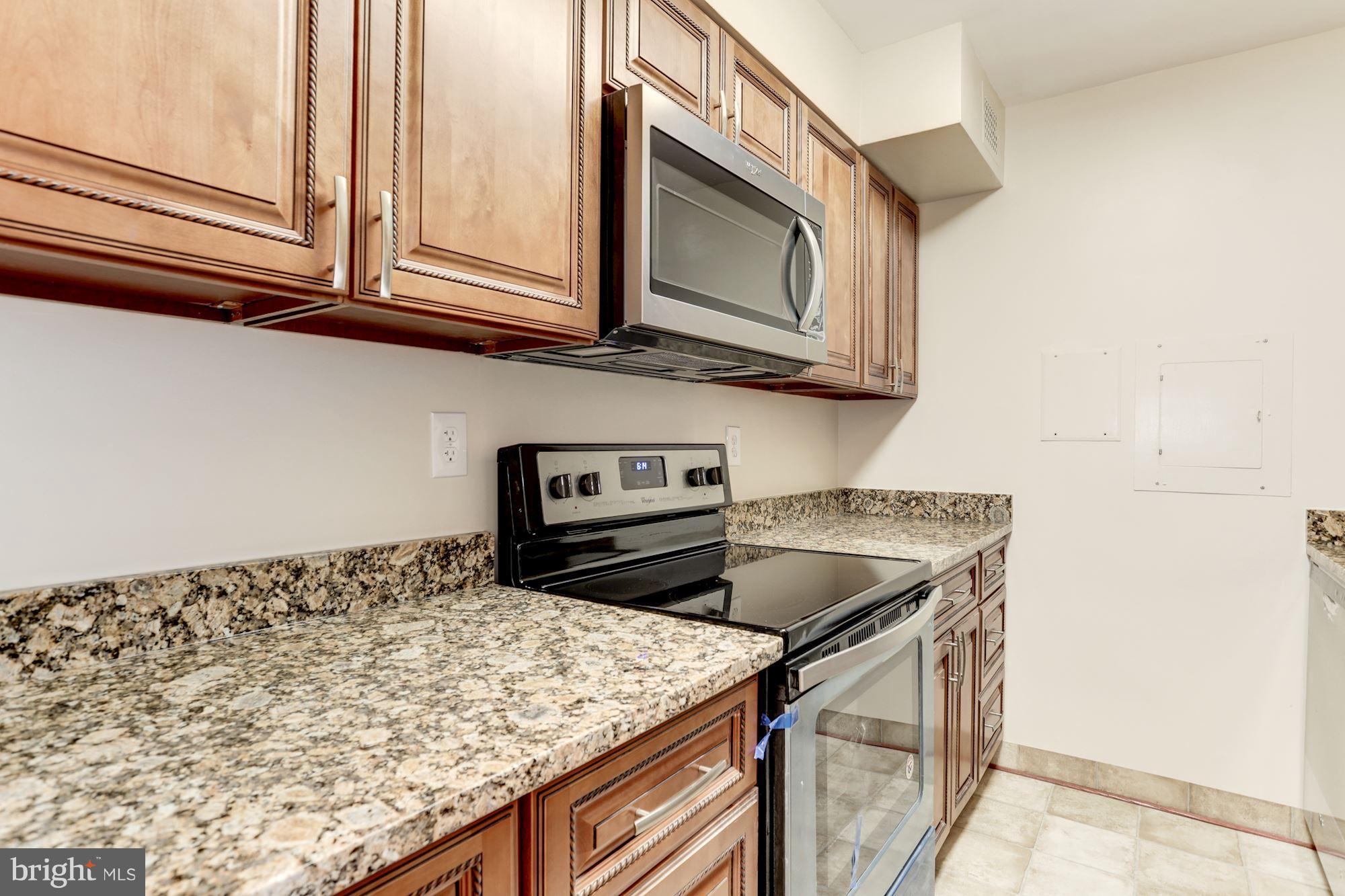 2501 Calvert Street Northwest, Unit 110 Washington, DC 20008 - Photo 9 of 28 Kitchen