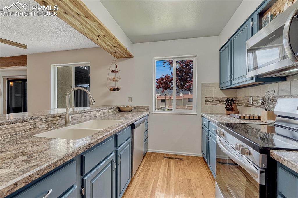 918 Fontmore Road, Unit A Colorado Springs, CO 80904 - Photo 13 of 43