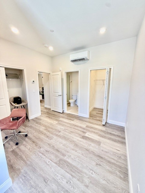 5 Fremont Street, Unit 301 Winthrop, MA 02152 - Photo 15 of 18 a room that has a couch in it