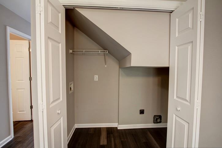 3984 A Taylor Road Nashville, TN 37211 - Photo 8 of 19 a view of walk in closet