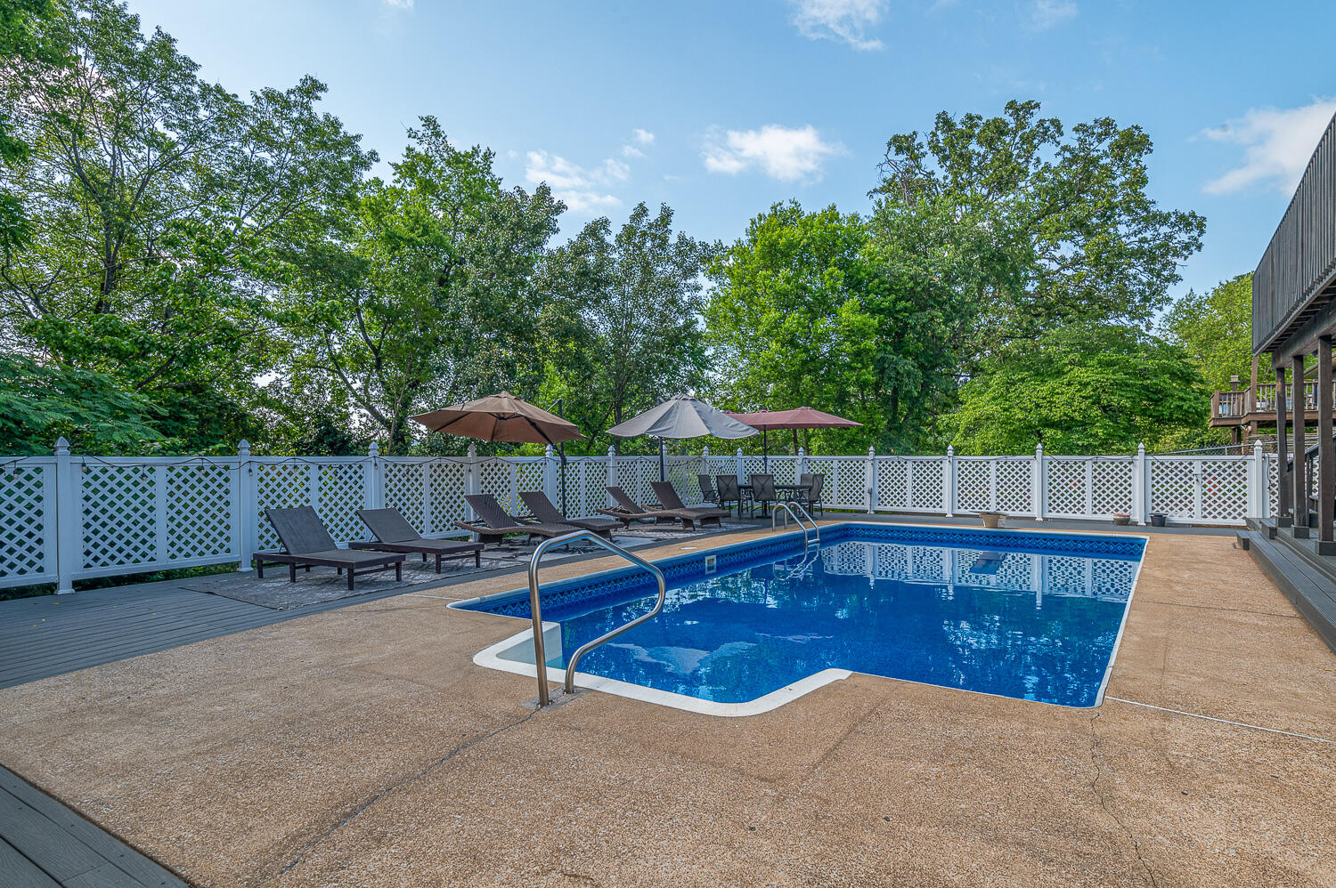 3902 Laird Lane Chattanooga, TN 37415 - Photo 33 of 41 Pool Area