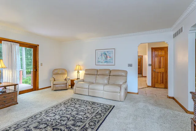 $530,000 | 2140 Shadow View Circle, Plover, WI 54467