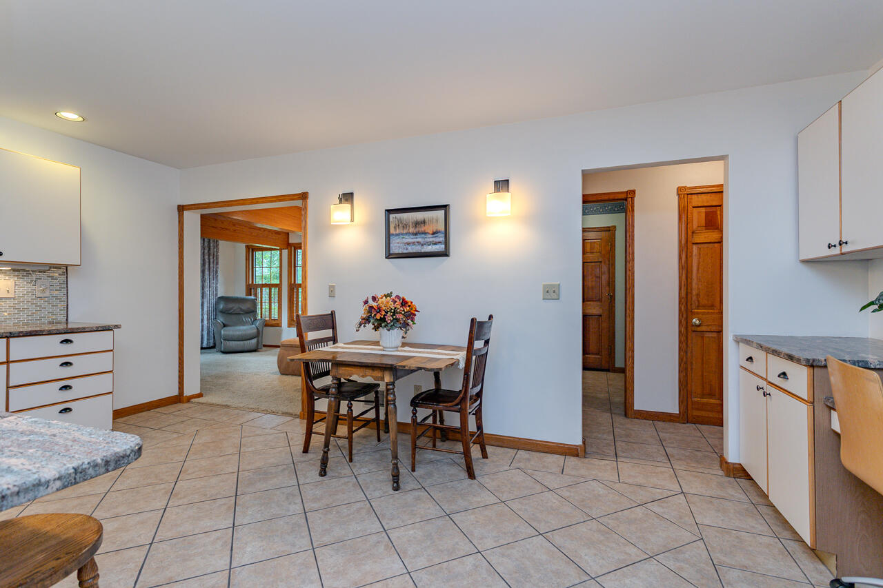 2140 Shadow View Circle Plover, WI 54467 - Photo 20 of 48 939A6181