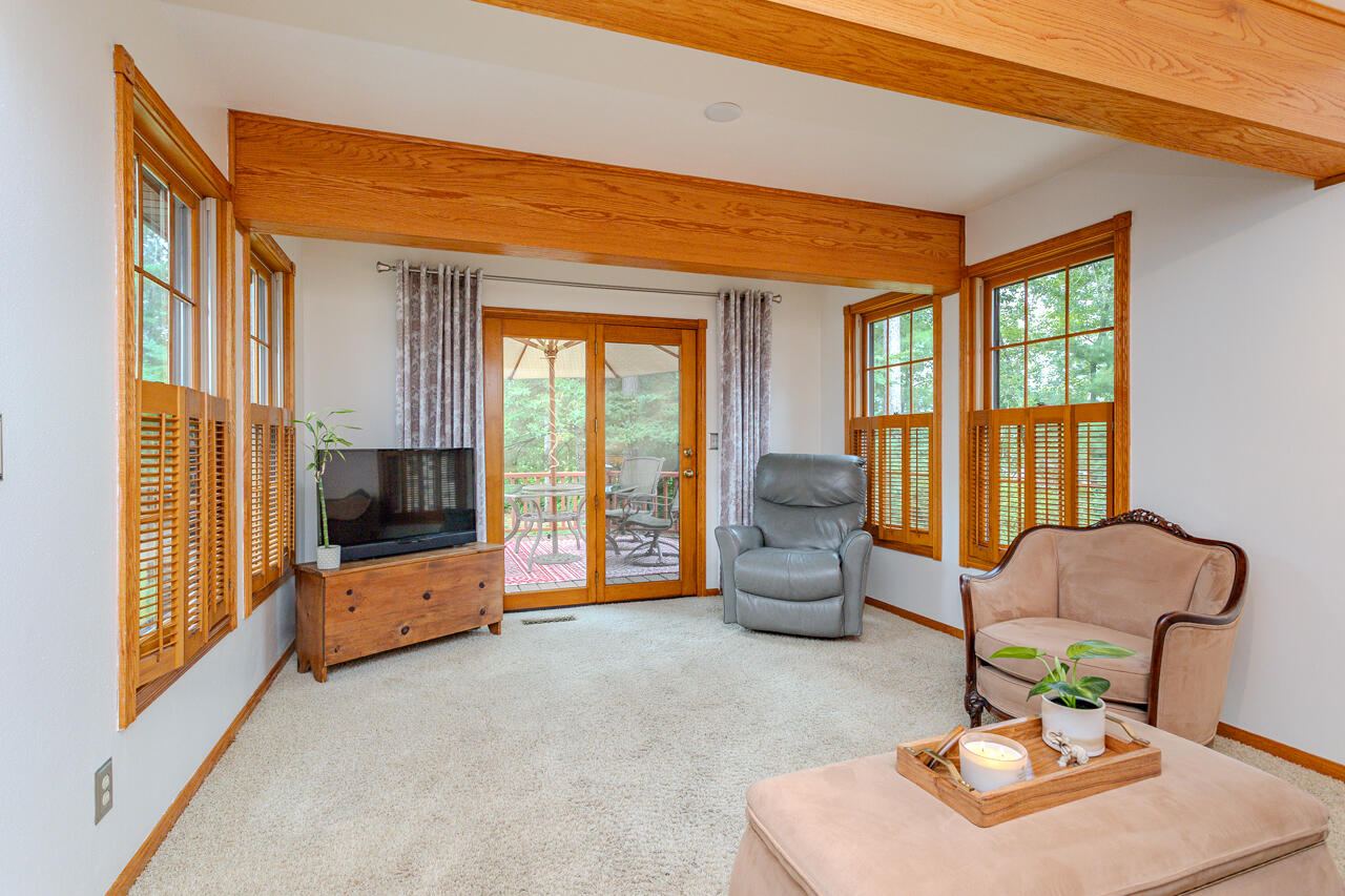 2140 Shadow View Circle Plover, WI 54467 - Photo 22 of 48 Sunroom