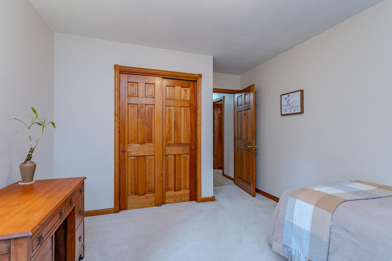 2140 Shadow View Circle Plover, WI 54467 - Photo 36 of 48 939A6251