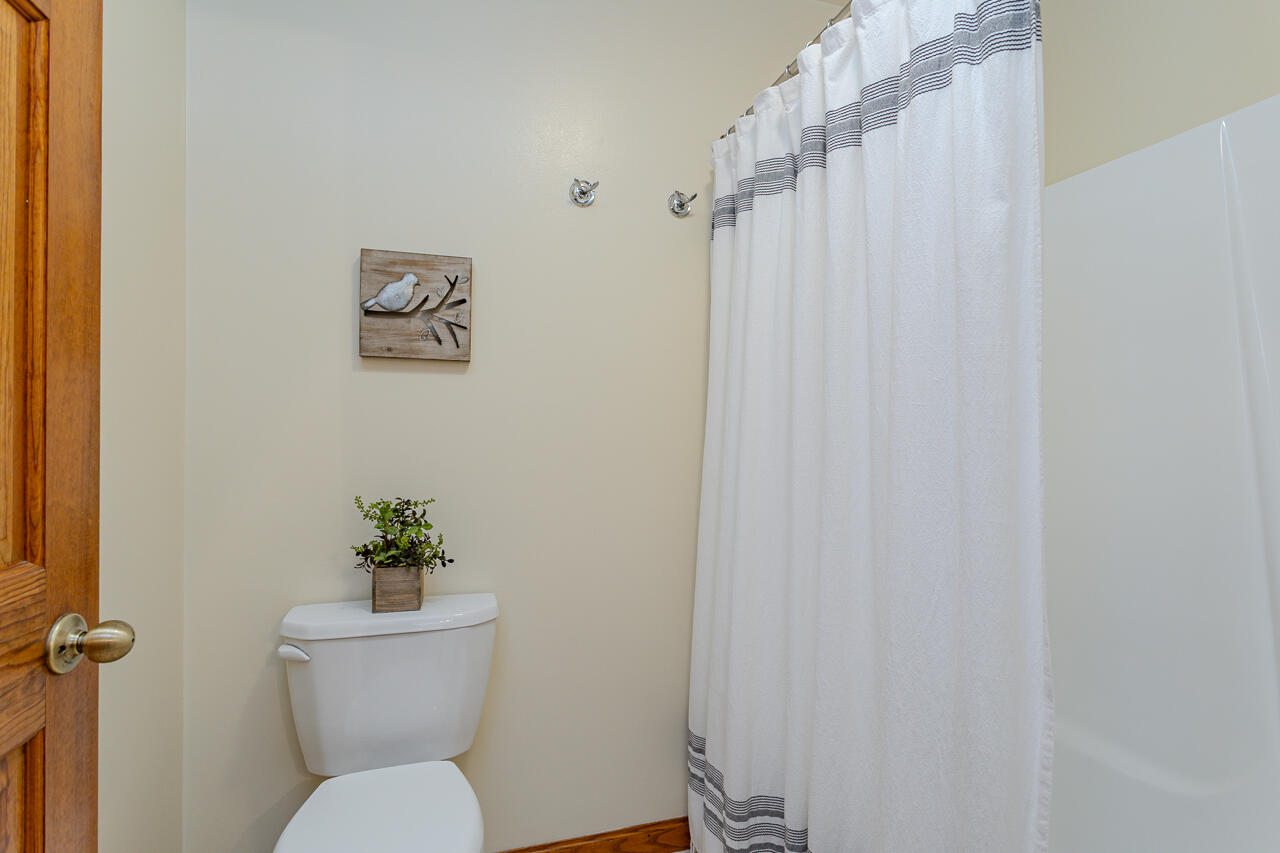 2140 Shadow View Circle Plover, WI 54467 - Photo 39 of 48 939A6260