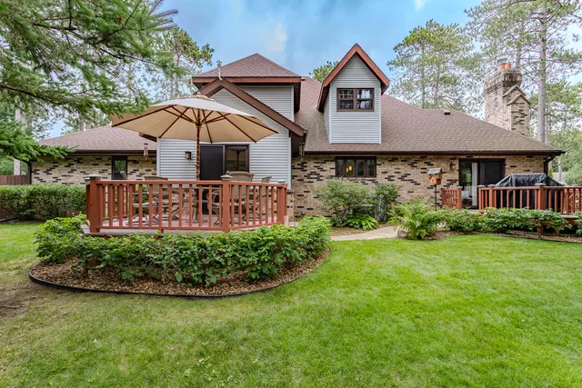 $530,000 | 2140 Shadow View Circle, Plover, WI 54467