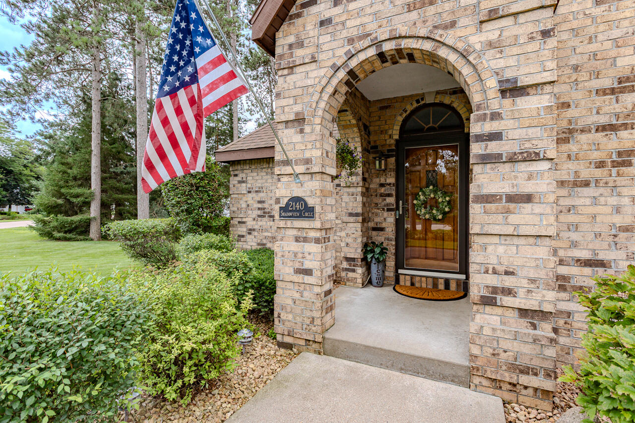 2140 Shadow View Circle Plover, WI 54467 - Photo 10 of 48 939A6066 (1)