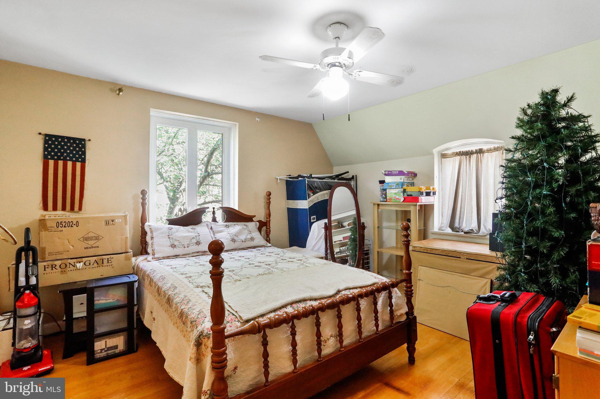 815 Windsor Road Cumberland, MD 21502 - Photo 30 of 46 Bedroom #3!
