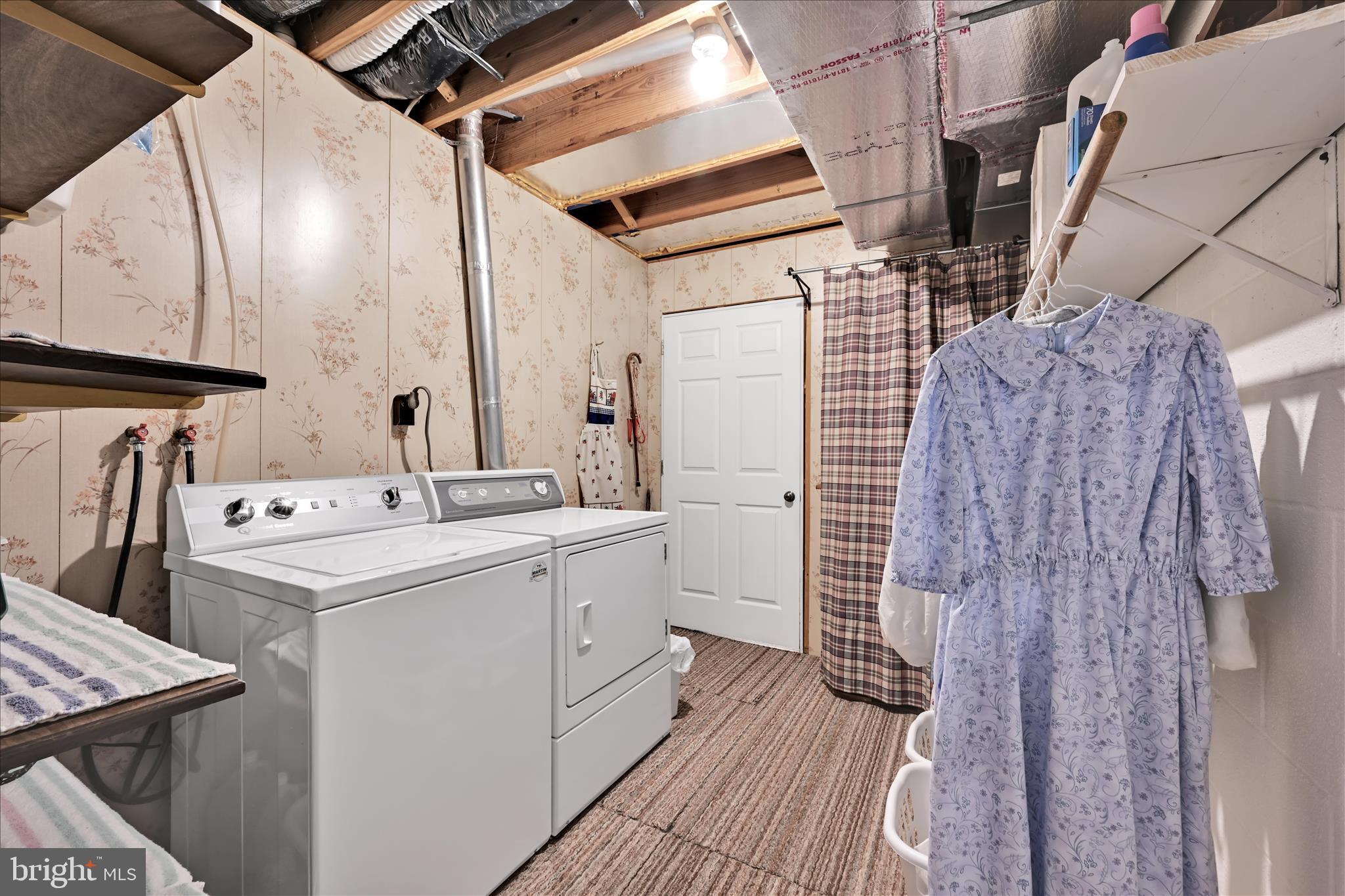 188 Lengle Road Myerstown, PA 17067 - Photo 40 of 58 a utility room with dryer and washer