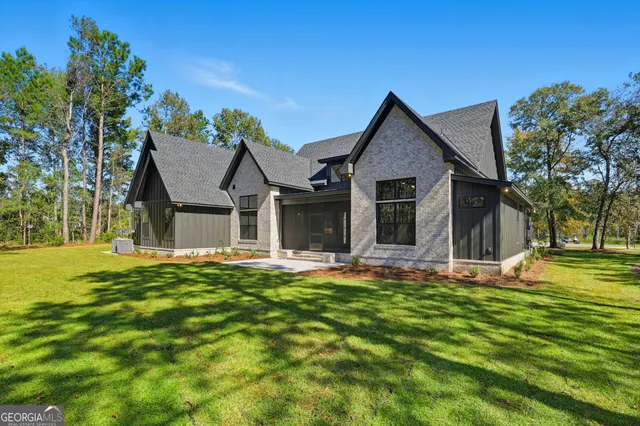$950,000 | 112 Wakefield Drive, Guyton, GA 31312