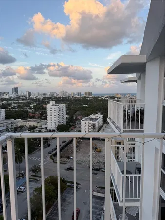 $2,995 | 1228 West Avenue, Unit 1506, Miami Beach, FL 33139
