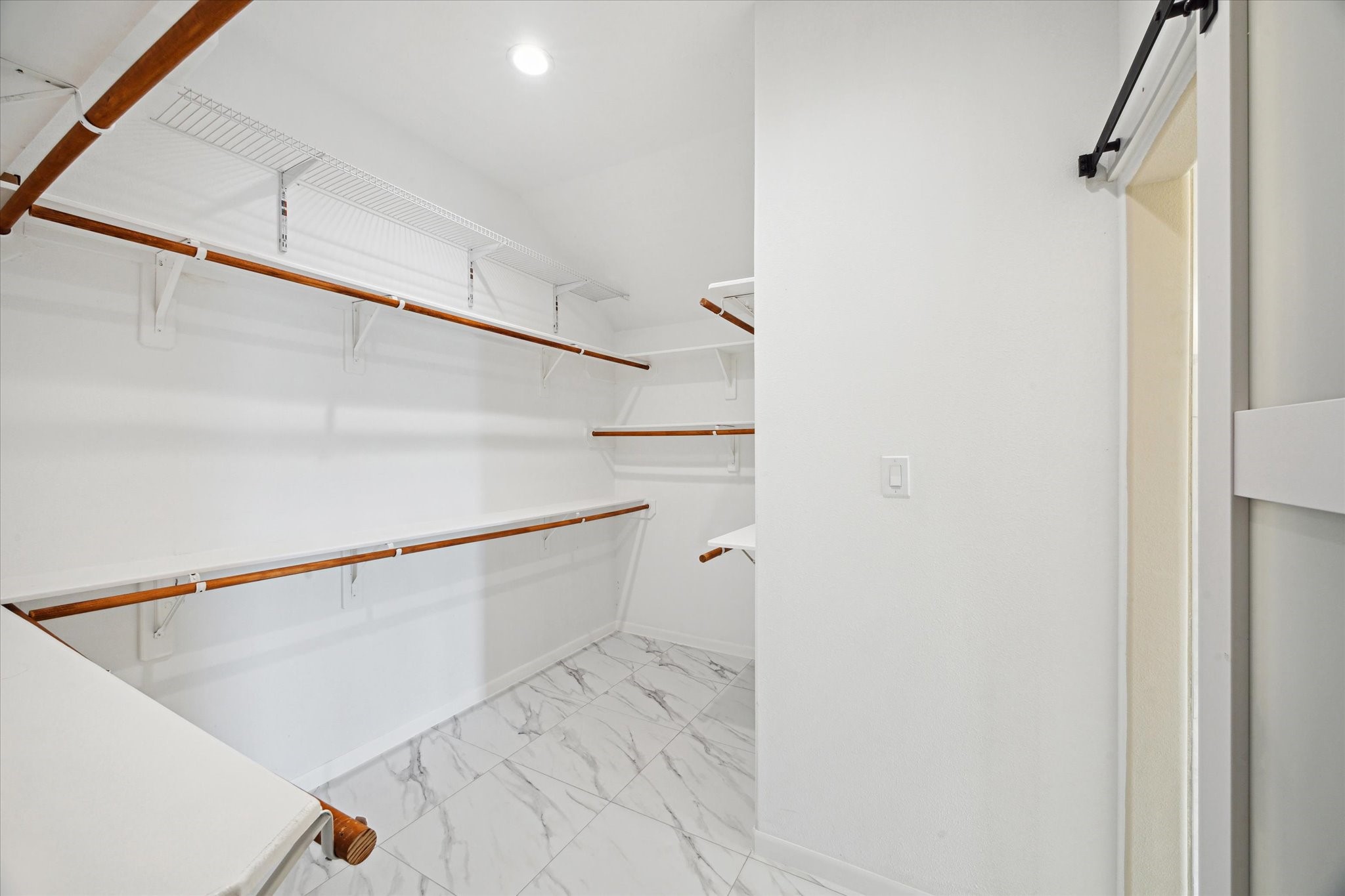 416 Twin Timbers Lane Kemah, TX 77565 - Photo 17 of 29 a view of entryway