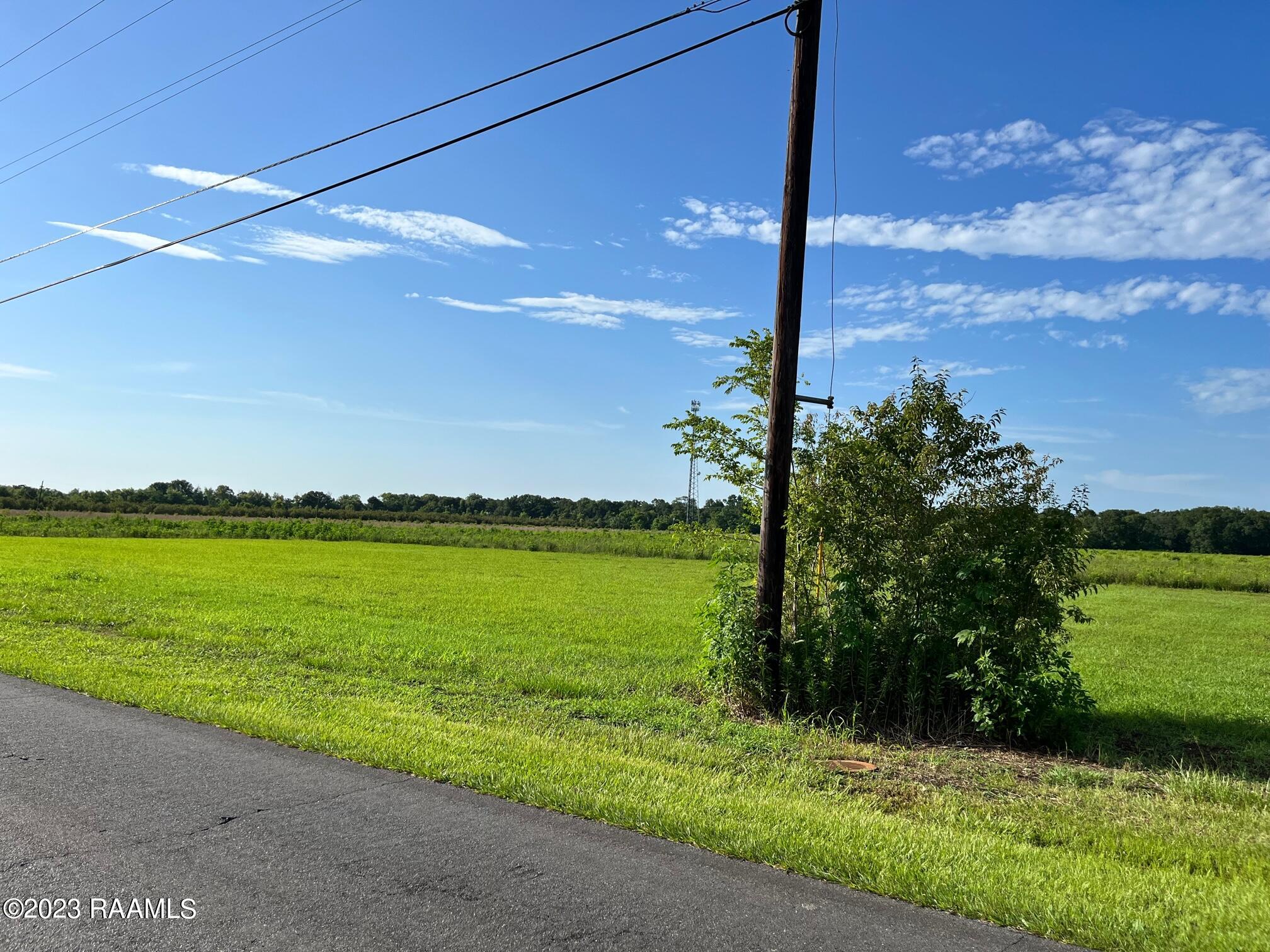 3 Sieber Road, Unit R St. Martinville, LA 70582 - Photo 4 of 6 IMG_4244