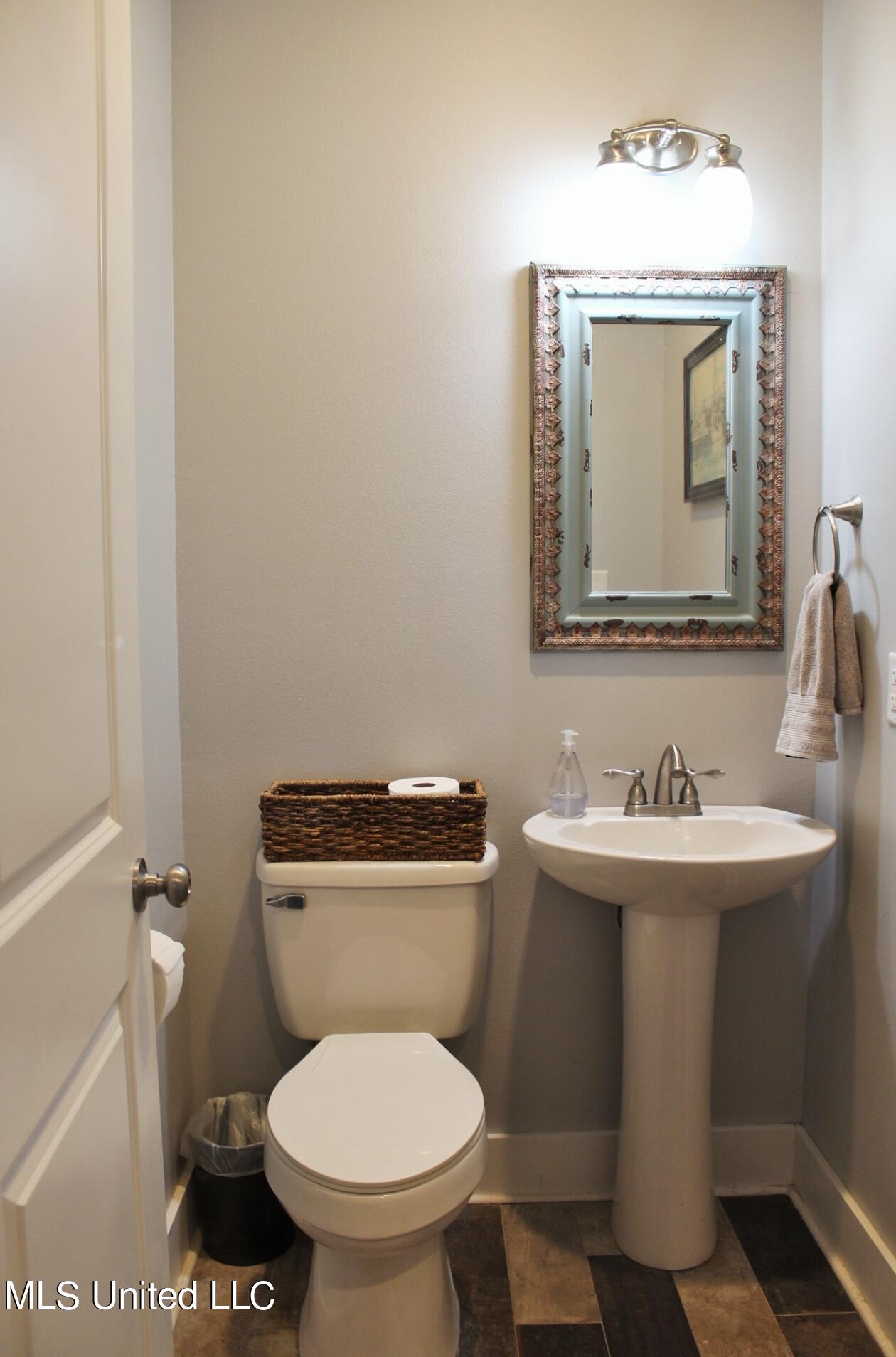 134 Easley Road Lucedale, MS 39452 - Photo 20 of 36 20-Downstairs Half Bath