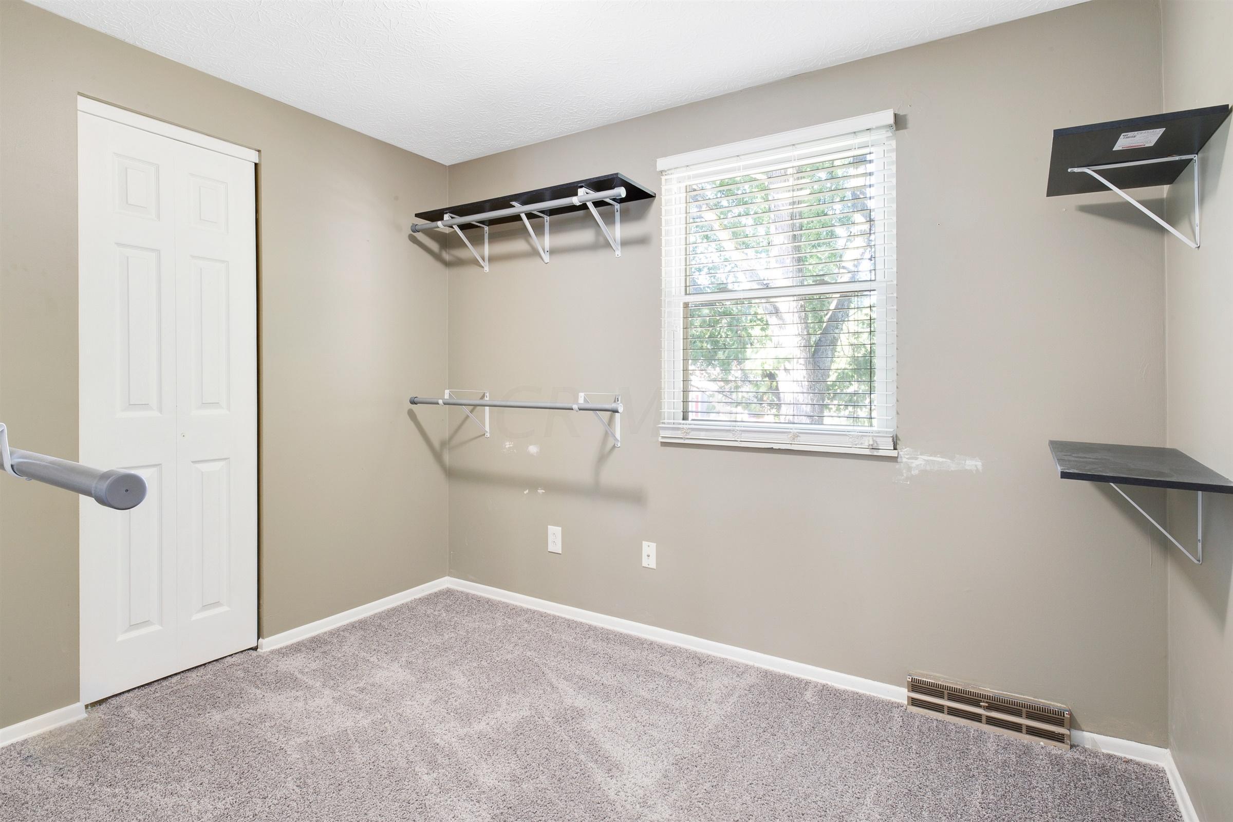 6413 Deer Ridge Lane Columbus, OH 43229 - Photo 19 of 31
