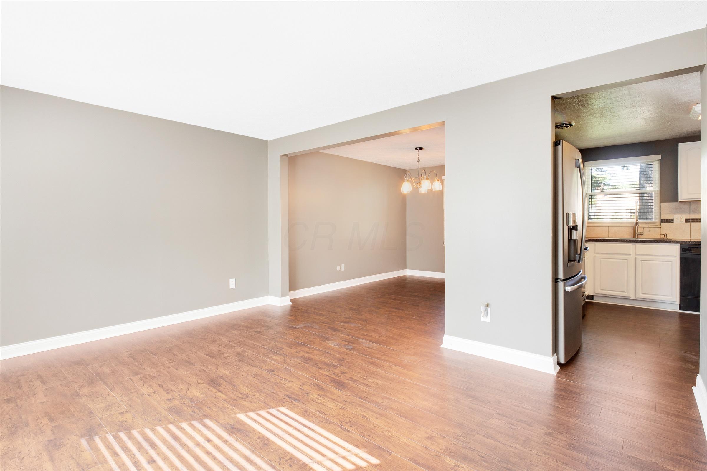 6413 Deer Ridge Lane Columbus, OH 43229 - Photo 6 of 31