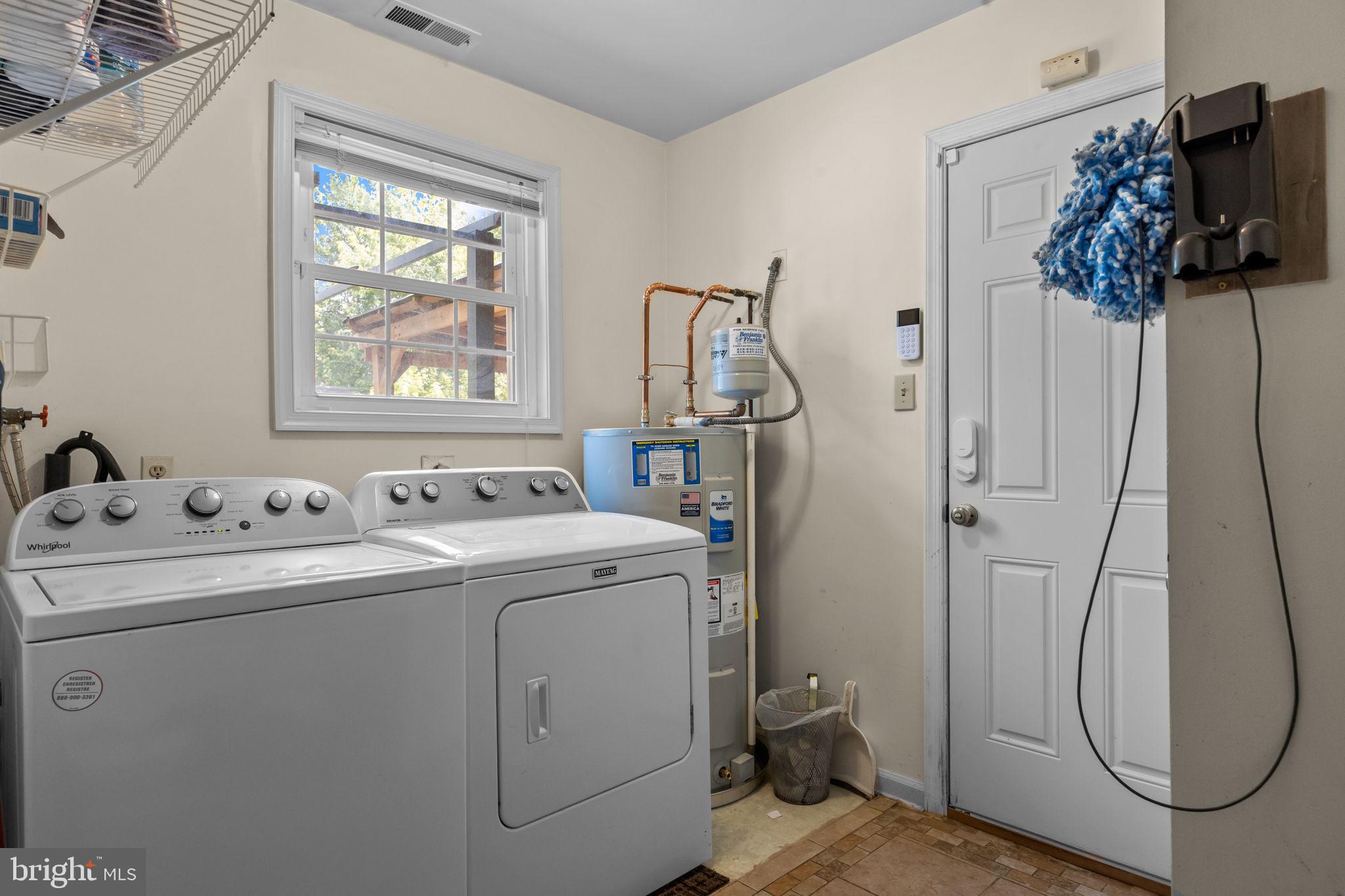 320 Pheasant Run Drive Doylestown, PA 18901 - Photo 30 of 47 a utility room with dryer and washer