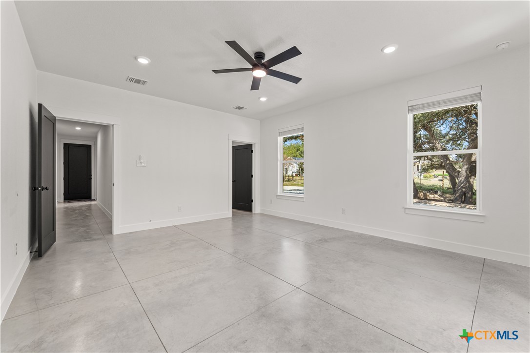 3244 Lois Lane Kempner, TX 76539 - Photo 18 of 35 a view of an empty room with a window
