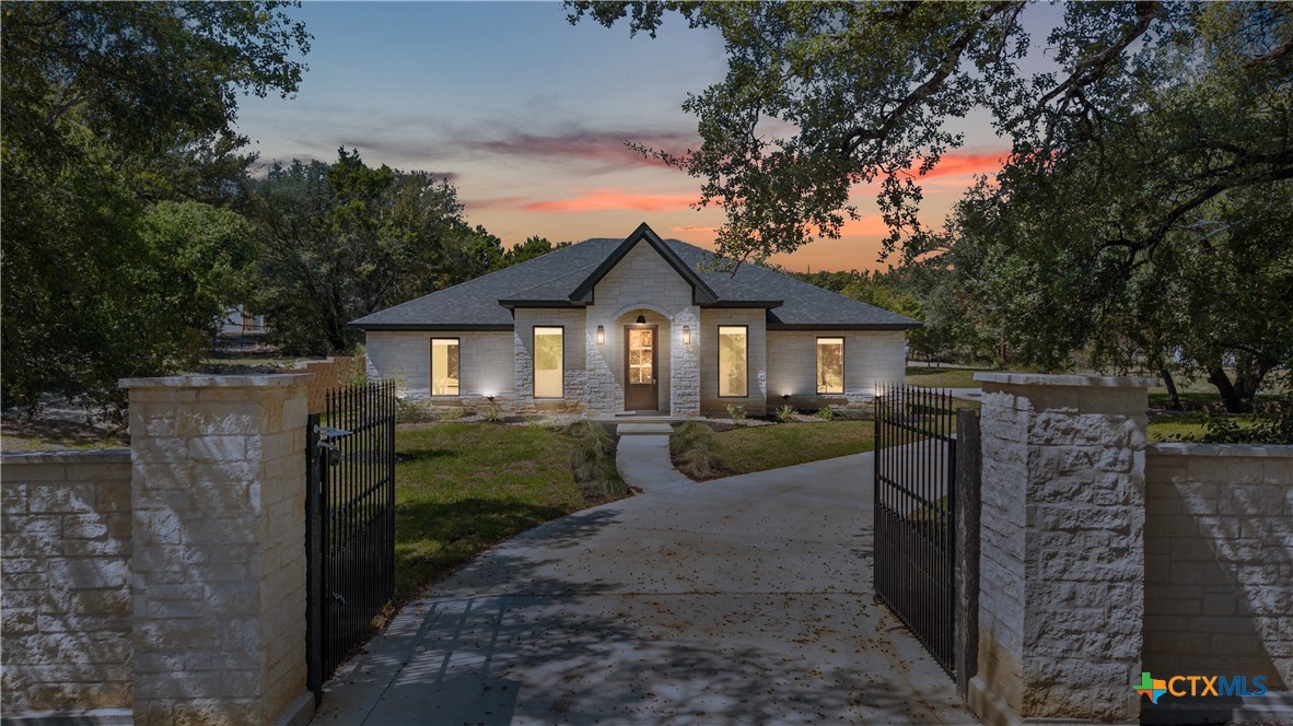 3244 Lois Lane Kempner, TX 76539 - Photo 2 of 35 a front view of a house with garden