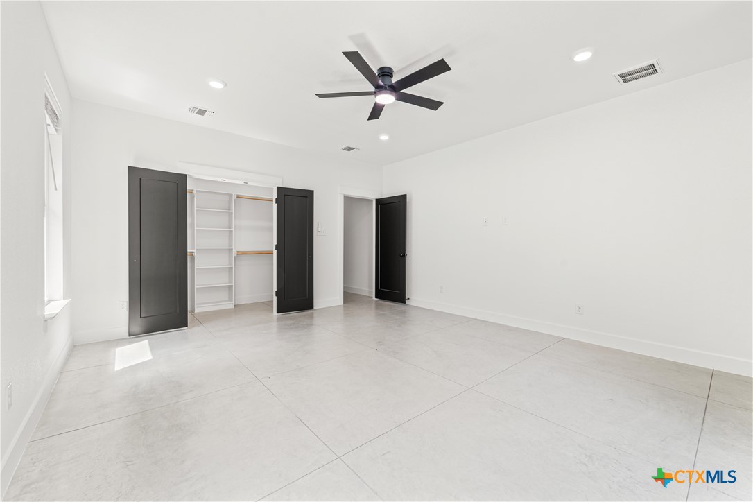 3244 Lois Lane Kempner, TX 76539 - Photo 27 of 35 a view of an empty room with a ceiling fan
