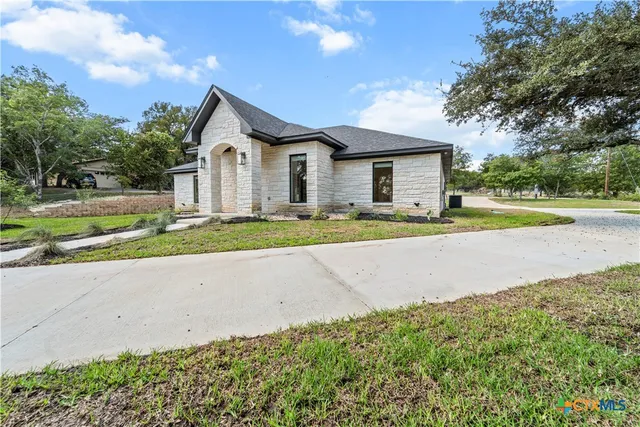 $575,000 | 3244 Lois Lane, Kempner, TX 76539