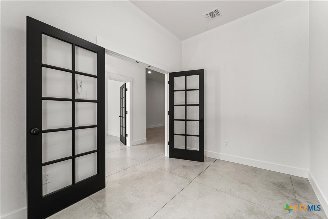 3244 Lois Lane Kempner, TX 76539 - Photo 10 of 35 a view of an empty room with a window