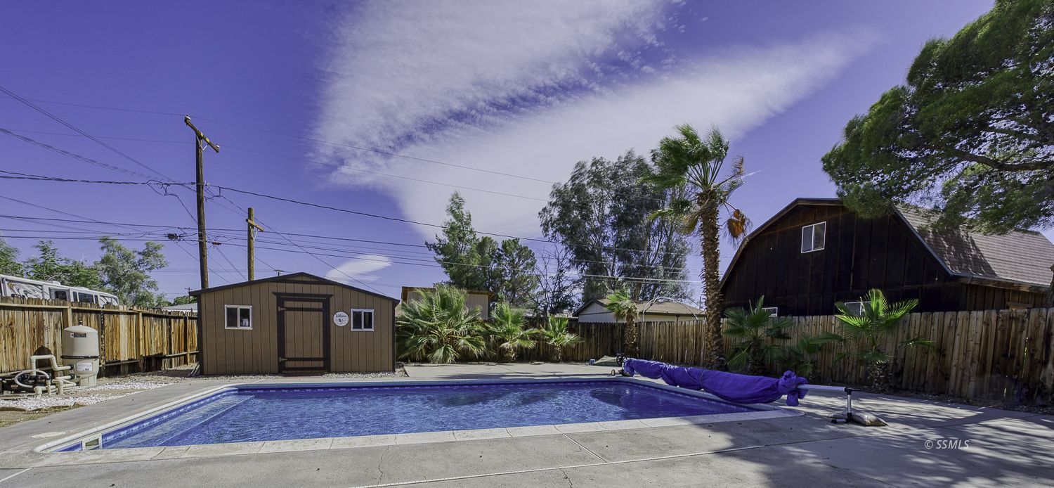 821 West Perdew Avenue Ridgecrest, CA 93555 - Photo 6 of 32