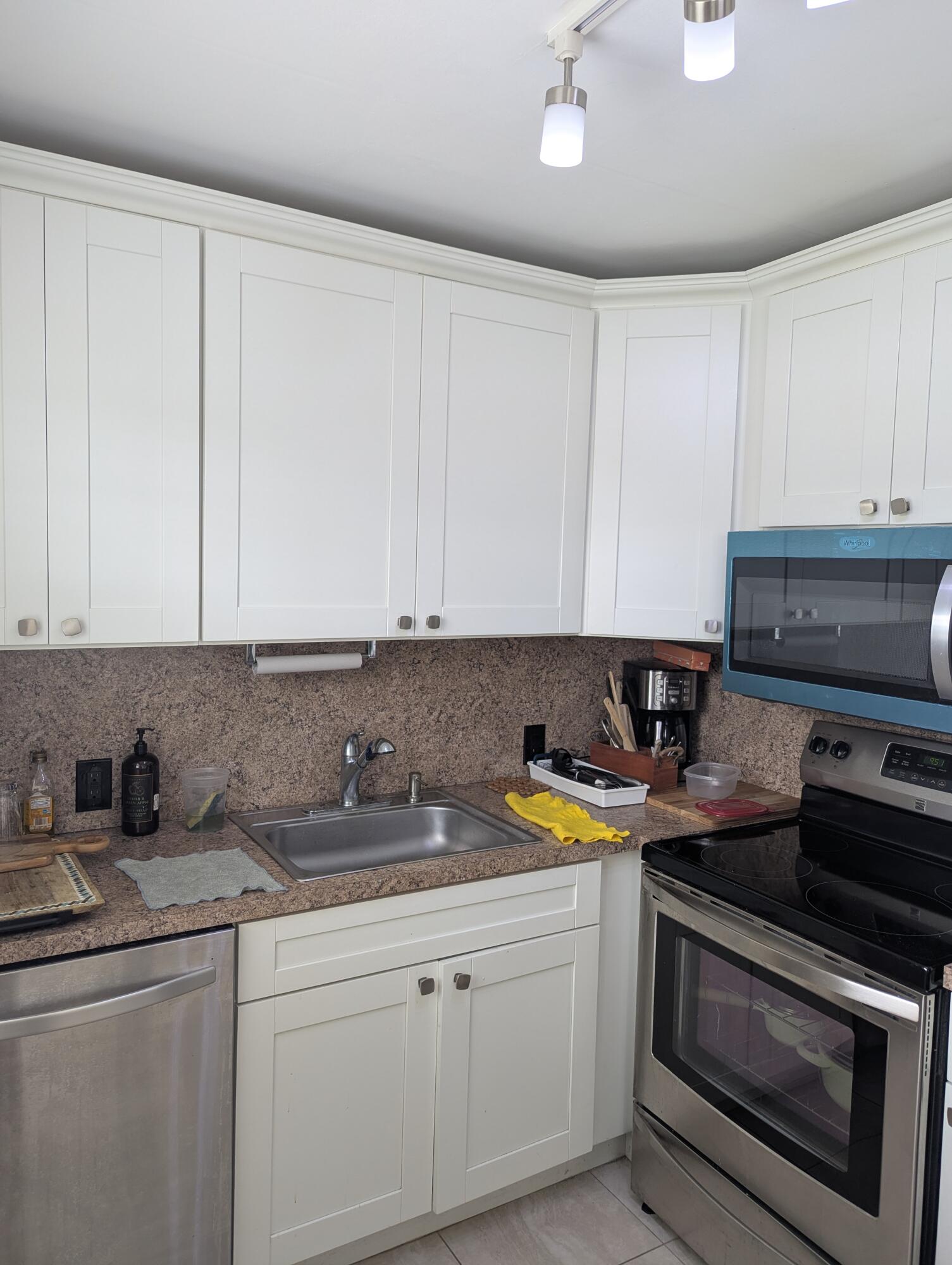 589 Fanshaw O, Unit 589 Boca Raton, FL 33434 - Photo 31 of 44 PXL_20260619_135213964.MP