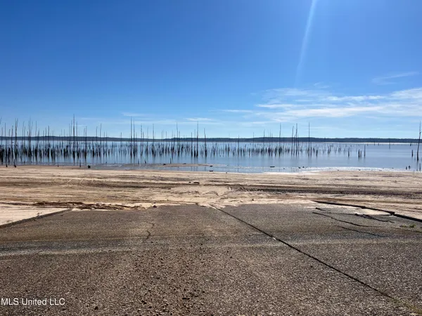 $399,000 | 0 Carver Point Road, Coffeeville, MS 38922