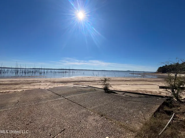 $456,000 | 0 Carver Point Road, Coffeeville, MS 38922