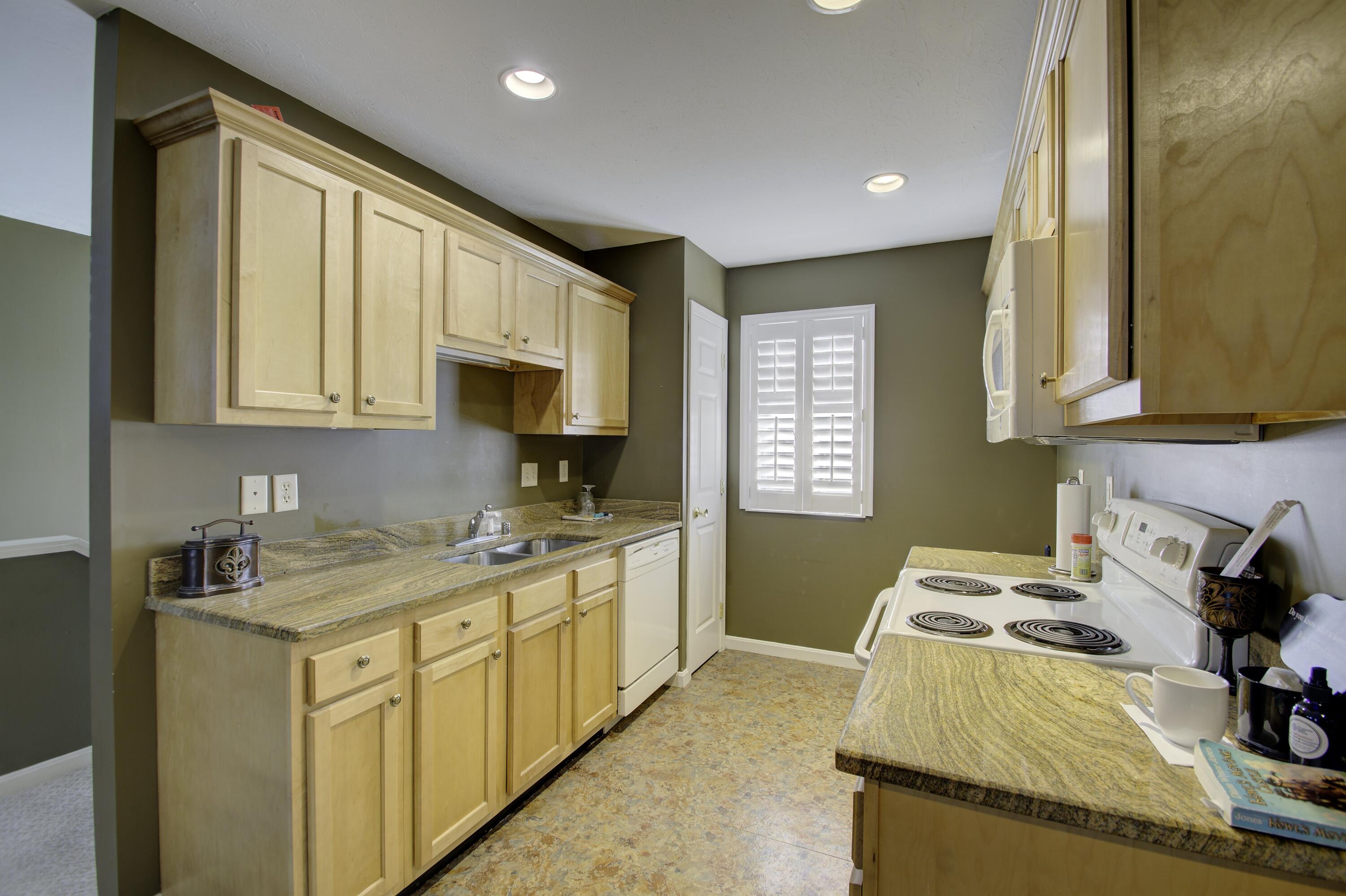 1203 Wilson Road Bellevue, KY 41073 - Photo 8 of 31 Gallery Image 8