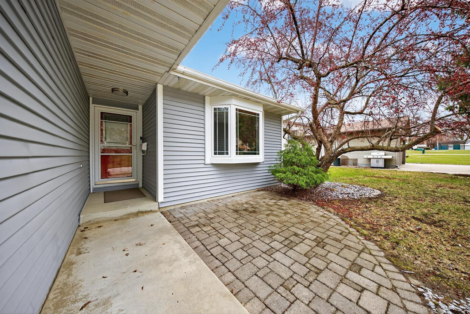 2636 Westridge Lane Northwest Rochester, MN 55901 - Photo 3 of 43