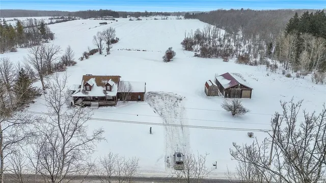 $450,000 | 541 Genesee Road, Arcade, NY 14009