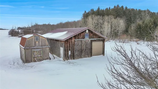 $450,000 | 541 Genesee Road, Arcade, NY 14009