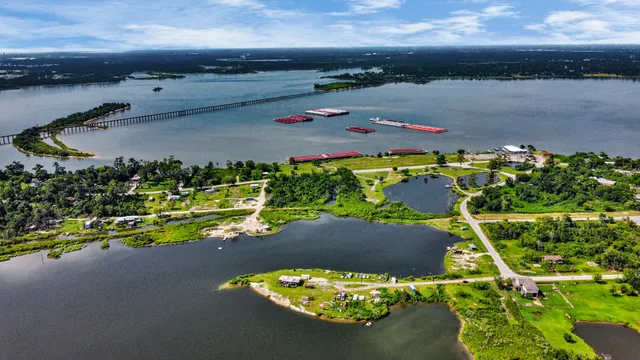 $274,000 | 17427 Moreland Drive, Channelview, TX 77530