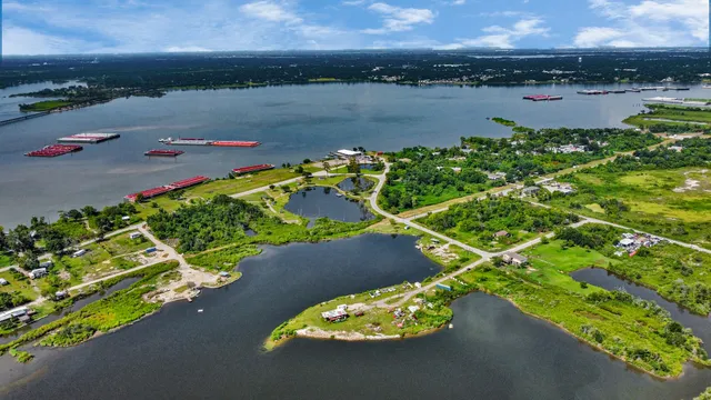 $274,000 | 17427 Moreland Drive, Channelview, TX 77530