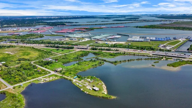 $274,000 | 17427 Moreland Drive, Channelview, TX 77530