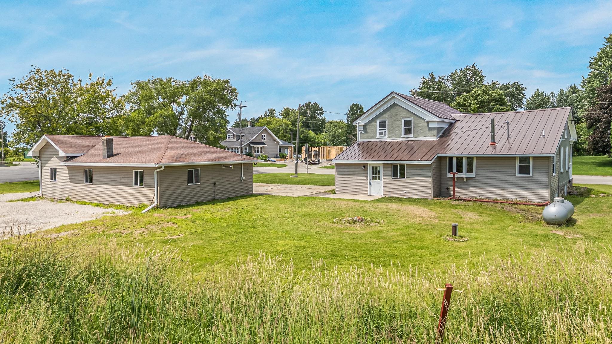 7683 County Rd II Fremont, WI 54940 - Photo 37 of 50