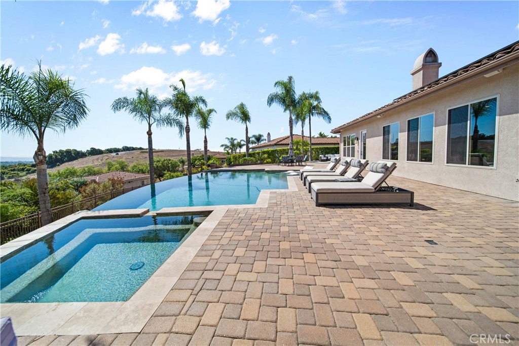 169 Mission Oaks Road Fallbrook, CA 92028 - Photo 31 of 35 a view of a house with a patio