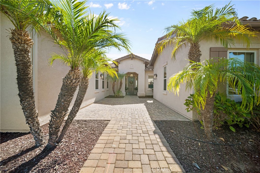 169 Mission Oaks Road Fallbrook, CA 92028 - Photo 8 of 35 a view of a pathway with a pathway
